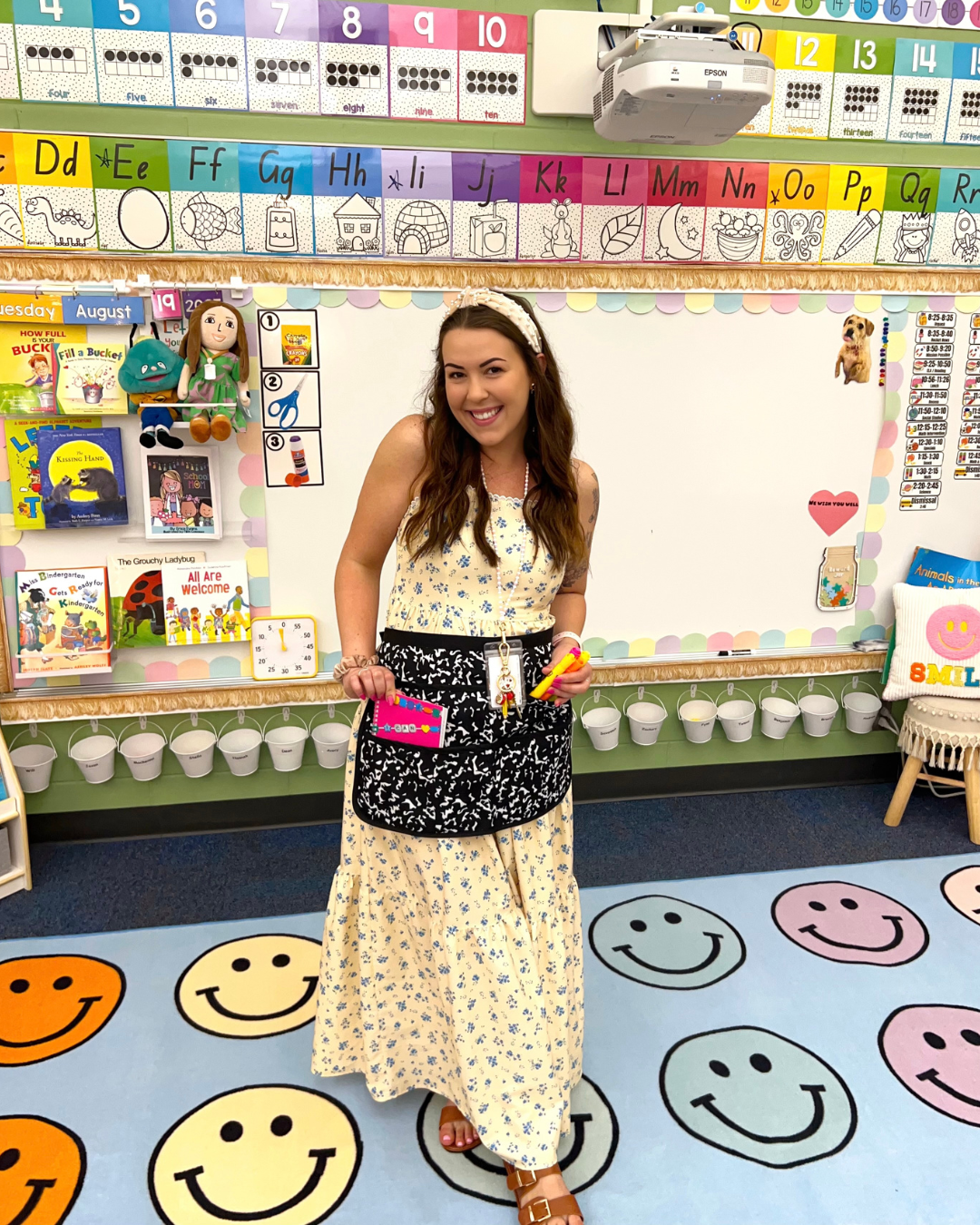 Teacher Apron: Notebook Print